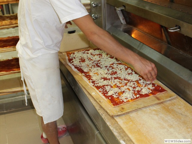 Preparando la pizza